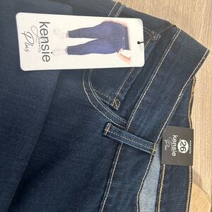New with tags Kenzie plus jeans size 26 stretchy and very comfortable
